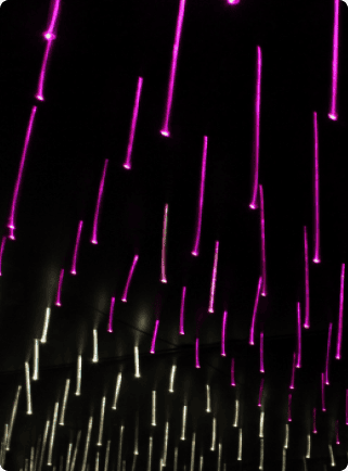 Escada monocromática criada por Antonio Peticov